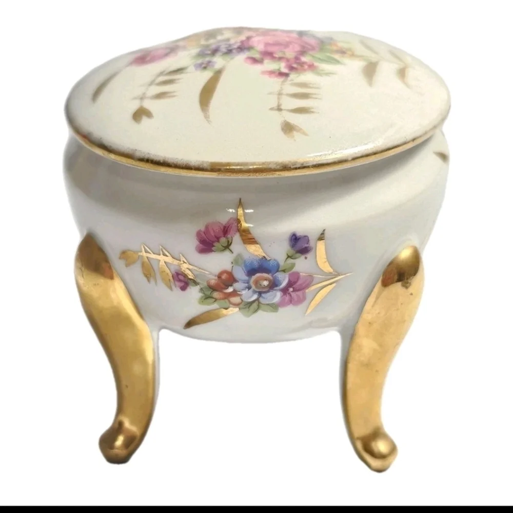 LIMOGES FRANCE EGG SHAPE FLORAL HANDPAINTED FOOTED WHITE VINTAGE TRINKET BOX